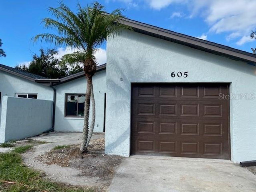 603 61ST AVENUE TERRACE E 605, Bradenton, FL 34203