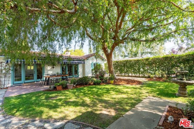 150 Arlington Drive, Pasadena, CA 91105