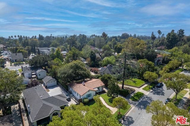 150 Arlington Drive, Pasadena, CA 91105
