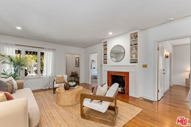 150 Arlington Drive, Pasadena, CA 91105