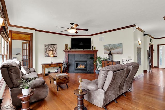 1149 Heritage Trail, Franklin, IN 46131