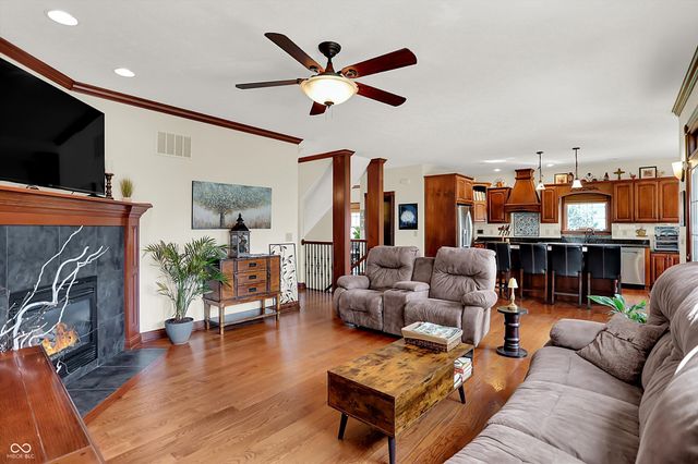 1149 Heritage Trail, Franklin, IN 46131