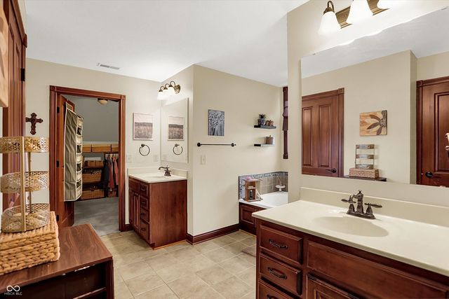 1149 Heritage Trail, Franklin, IN 46131