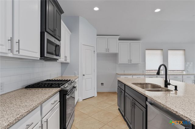 217 Serrano Street, Georgetown, TX 78628