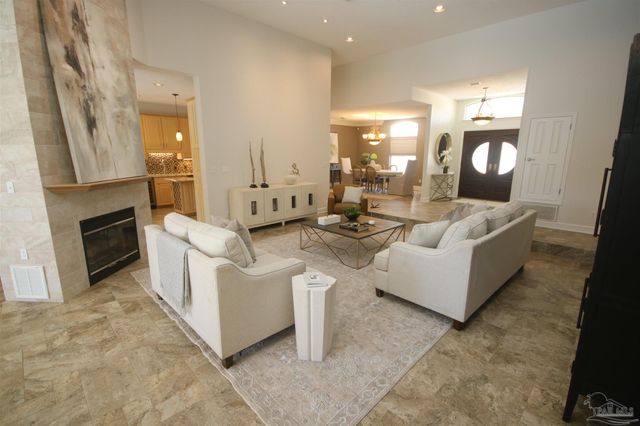 5052 Roland Rd, Pace, FL 32571