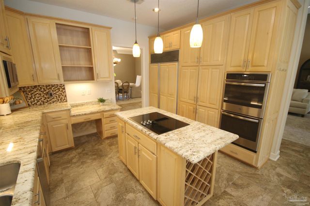 5052 Roland Rd, Pace, FL 32571