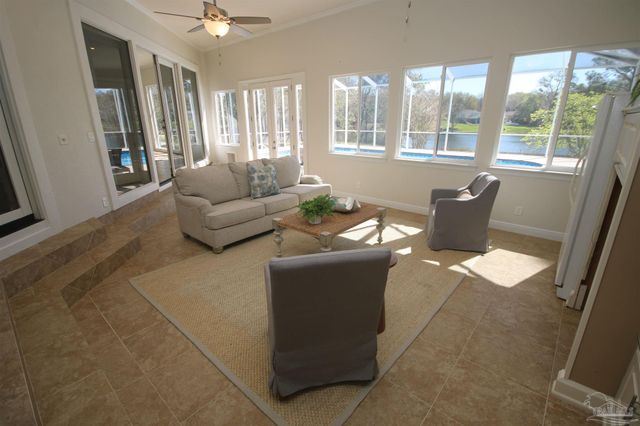 5052 Roland Rd, Pace, FL 32571