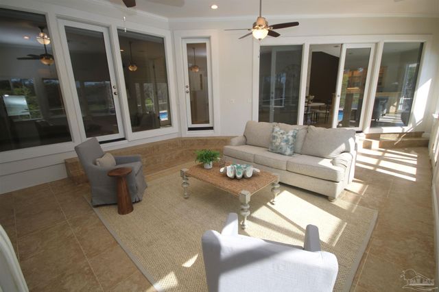 5052 Roland Rd, Pace, FL 32571