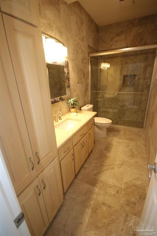 5052 Roland Rd, Pace, FL 32571