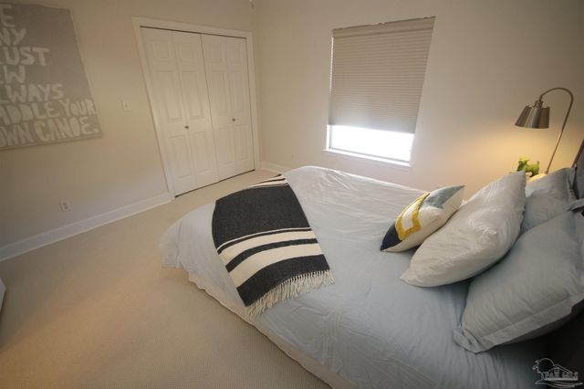 5052 Roland Rd, Pace, FL 32571