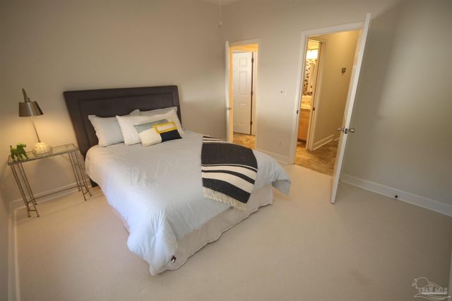 5052 Roland Rd, Pace, FL 32571