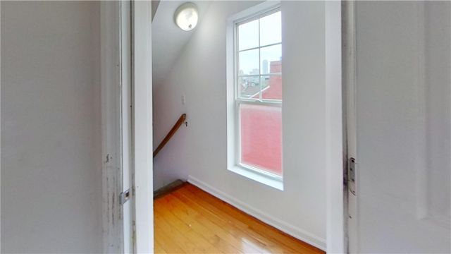 120 S 12th St, South Side, PA 15203