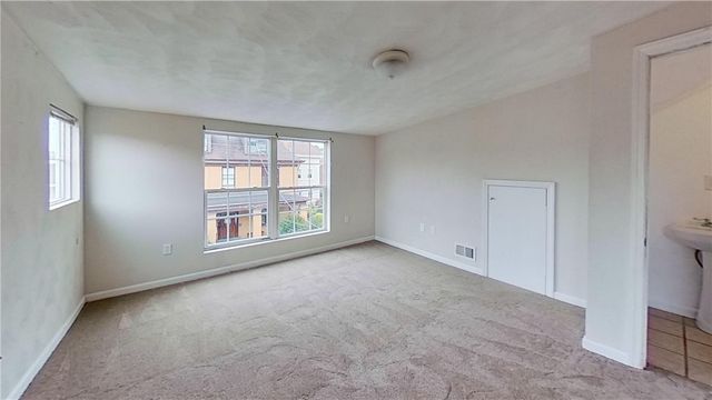 120 S 12th St, South Side, PA 15203