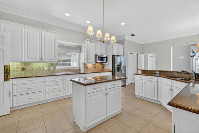 1741 EDGEWATER DRIVE, Mount Dora, FL 32757