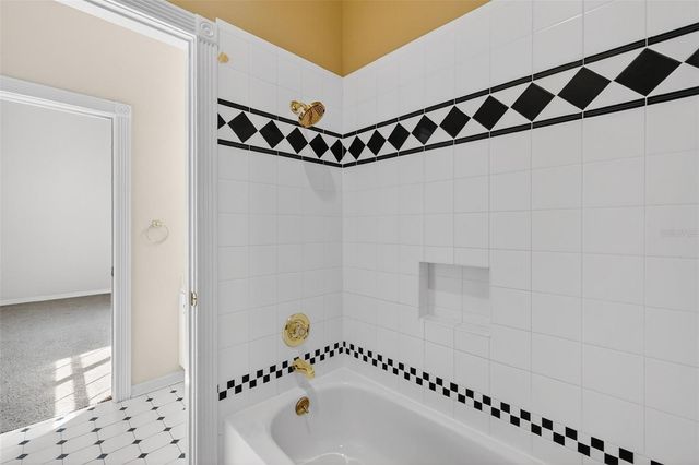 1741 EDGEWATER DRIVE, Mount Dora, FL 32757