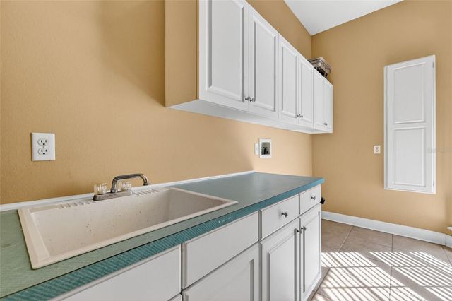 1741 EDGEWATER DRIVE, Mount Dora, FL 32757