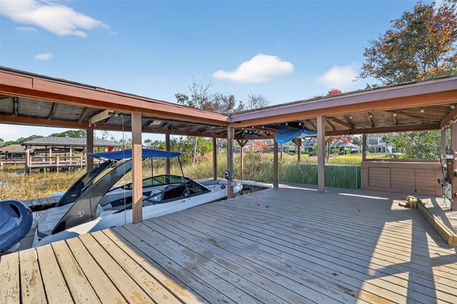 1741 EDGEWATER DRIVE, Mount Dora, FL 32757