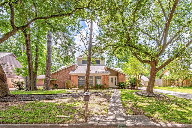 3406 Forest Village Drive, Houston, TX 77339