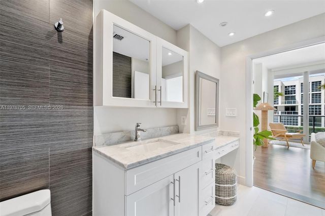 3470 E Coast Ave H0908, Miami, FL 33137