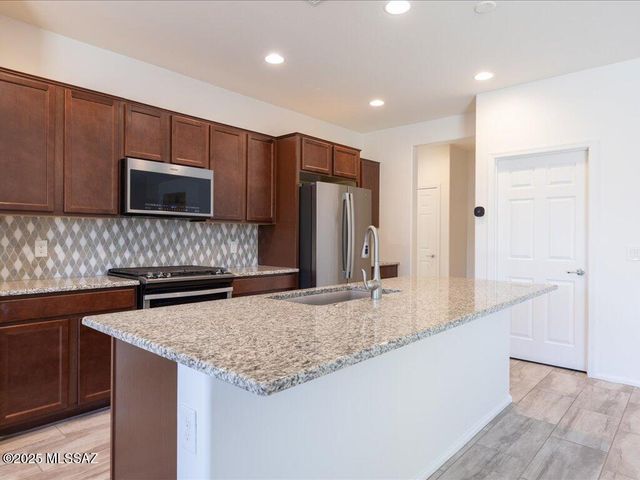 10218 E Civano Wash Trail, Tucson, AZ 85747