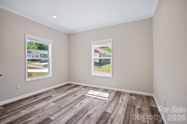 121 Bellamy Road, Asheville, NC 28806