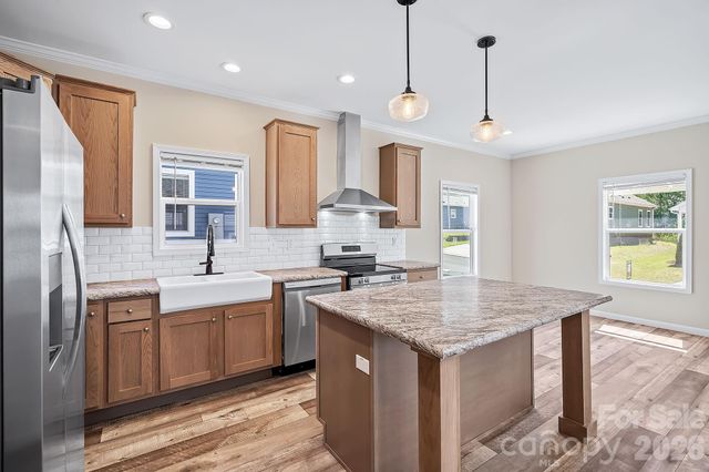 121 Bellamy Road, Asheville, NC 28806