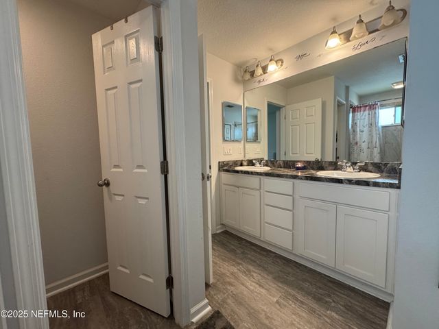 1825 JAMES MADISON Court, Jacksonville, FL 32221