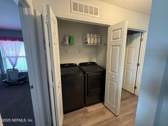 1825 JAMES MADISON Court, Jacksonville, FL 32221