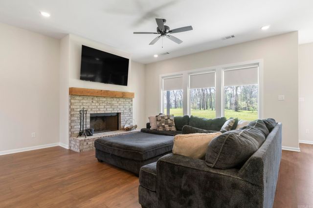 13701 Smarty Jones Drive, Scott, AR 72142