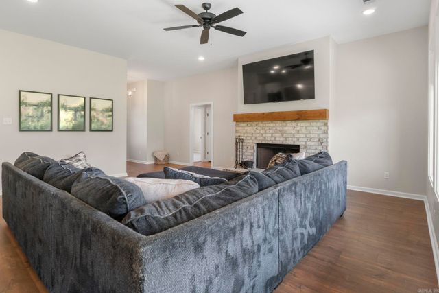 13701 Smarty Jones Drive, Scott, AR 72142