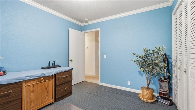 1400 Sussex Ct, Roseville, CA 95661