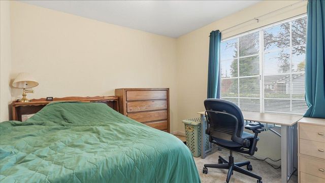 1400 Sussex Ct, Roseville, CA 95661