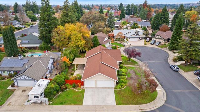 1400 Sussex Ct, Roseville, CA 95661