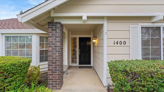 1400 Sussex Ct, Roseville, CA 95661