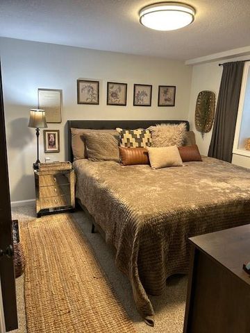 5407 W 72nd Terrace, Prairie Village, KS 66208