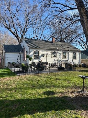 5407 W 72nd Terrace, Prairie Village, KS 66208