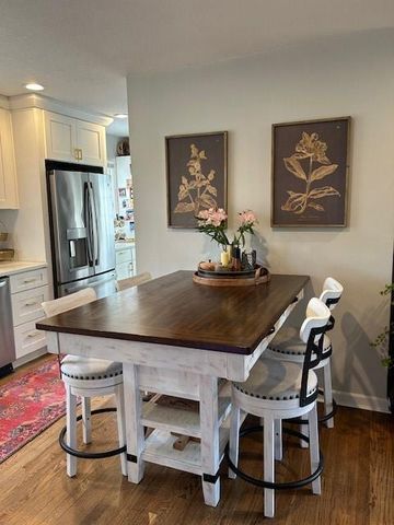 5407 W 72nd Terrace, Prairie Village, KS 66208