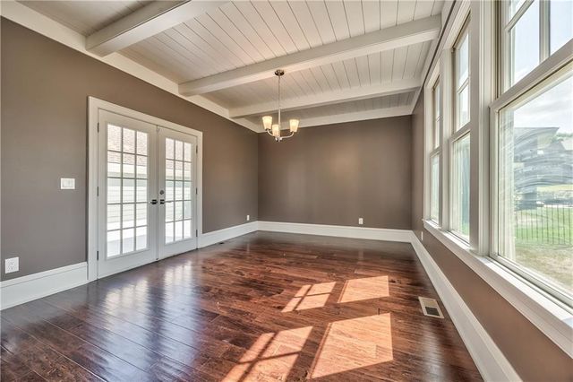 9742 Shady Bend Circle, Lenexa, KS 66227