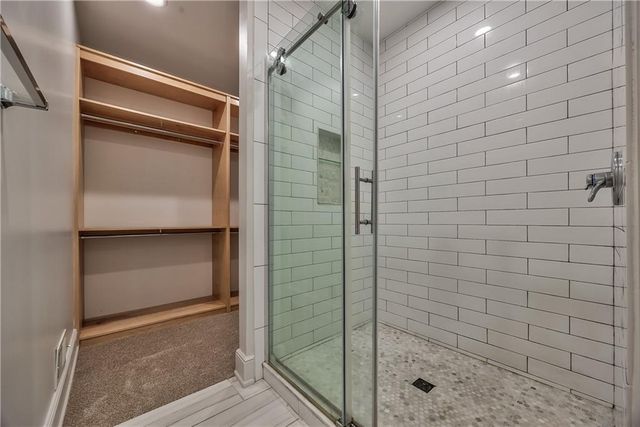 9742 Shady Bend Circle, Lenexa, KS 66227