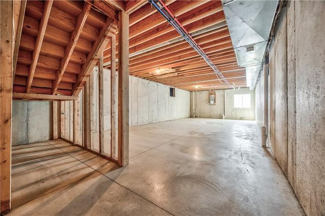 9742 Shady Bend Circle, Lenexa, KS 66227