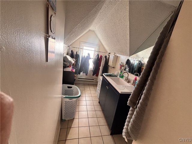 401 East Yates Street, Dewitt, NY 13057