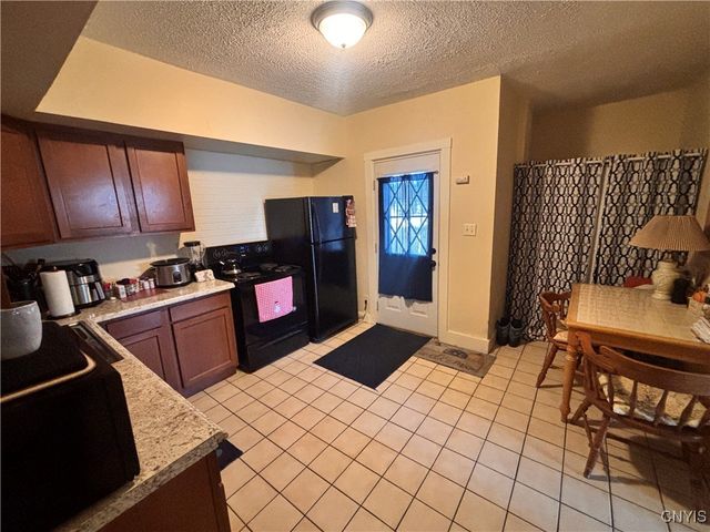 401 East Yates Street, Dewitt, NY 13057