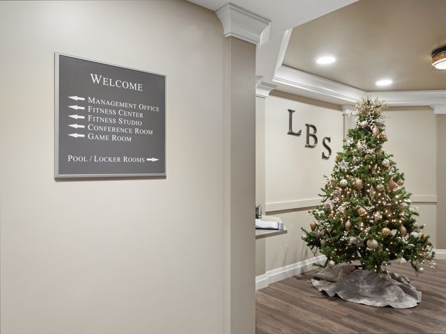 276 Old Barn Road 276-B, Barrington, IL 60010