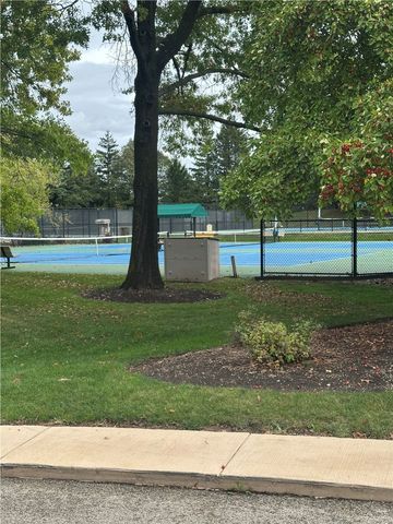 276 Old Barn Road 276-B, Barrington, IL 60010