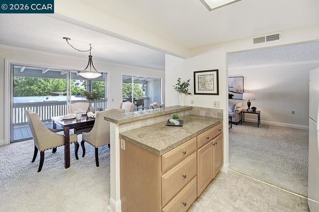 1332 Singingwood Ct 5, Walnut Creek, CA 94595