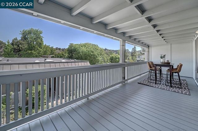 1332 Singingwood Ct 5, Walnut Creek, CA 94595