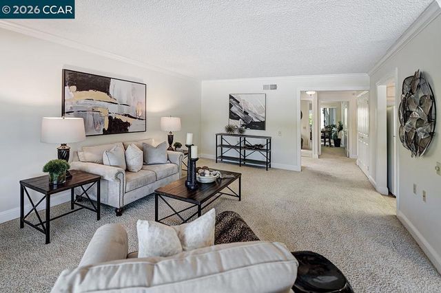 1332 Singingwood Ct 5, Walnut Creek, CA 94595