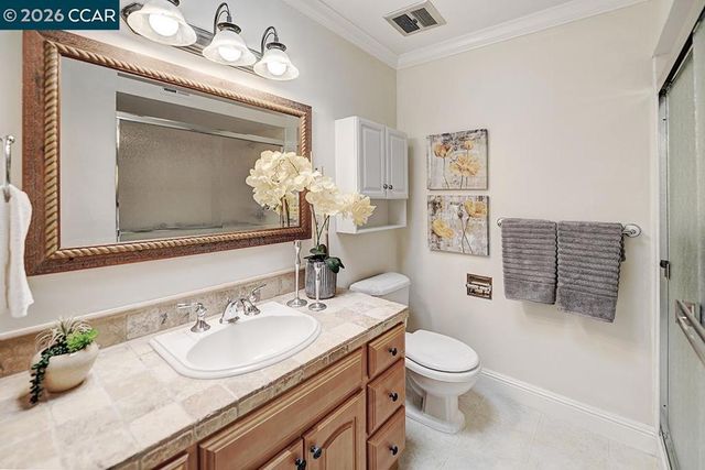 1332 Singingwood Ct 5, Walnut Creek, CA 94595