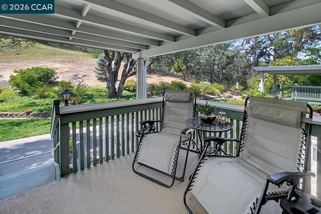 1332 Singingwood Ct 5, Walnut Creek, CA 94595