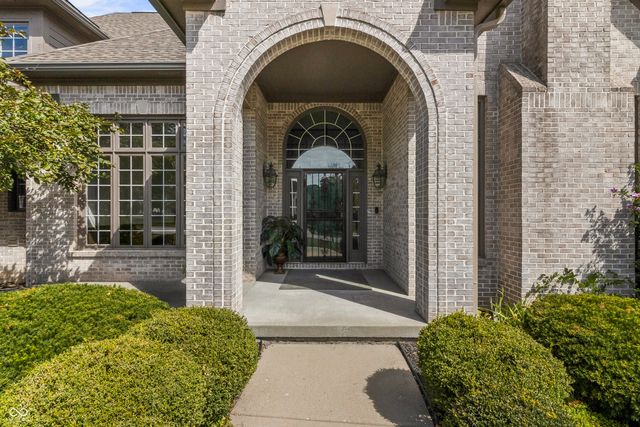 2444 Laurel Lake Boulevard, Carmel, IN 46032